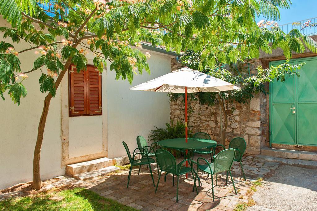 Dalmatian Garden - Free Parking - City Centre Šibenik Pokoj fotografie